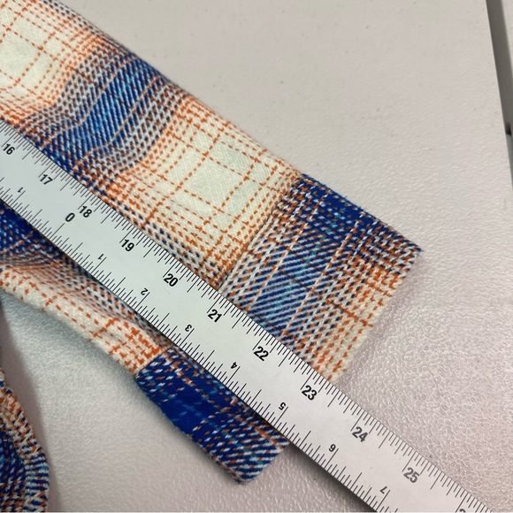 Goodfellow Men’s Plaid Button-Up Shirt Size L - Picture 6 of 7